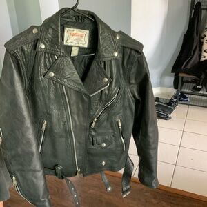 90’s Black Leather Biker Jacket